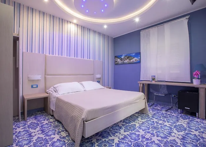 Palazzo Aranci Coast Гостьовий будинок Сорренто